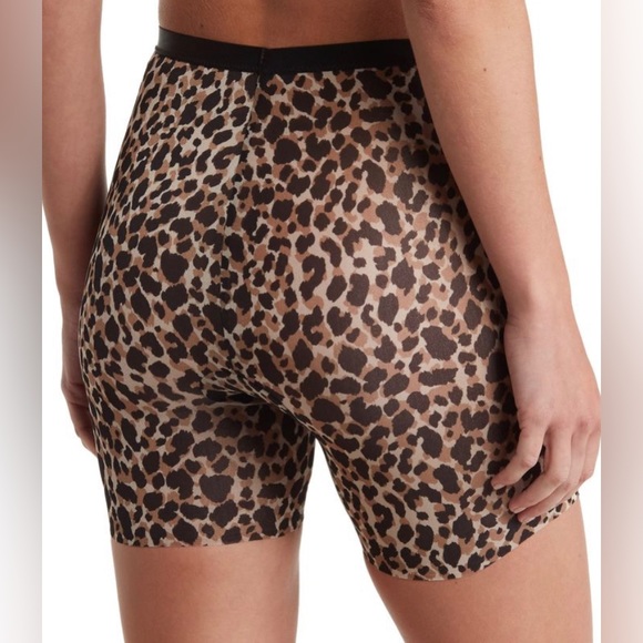 NWT - TC Glowgirl Waistline Bike Shorts in Animal Print - Picture 4 of 4